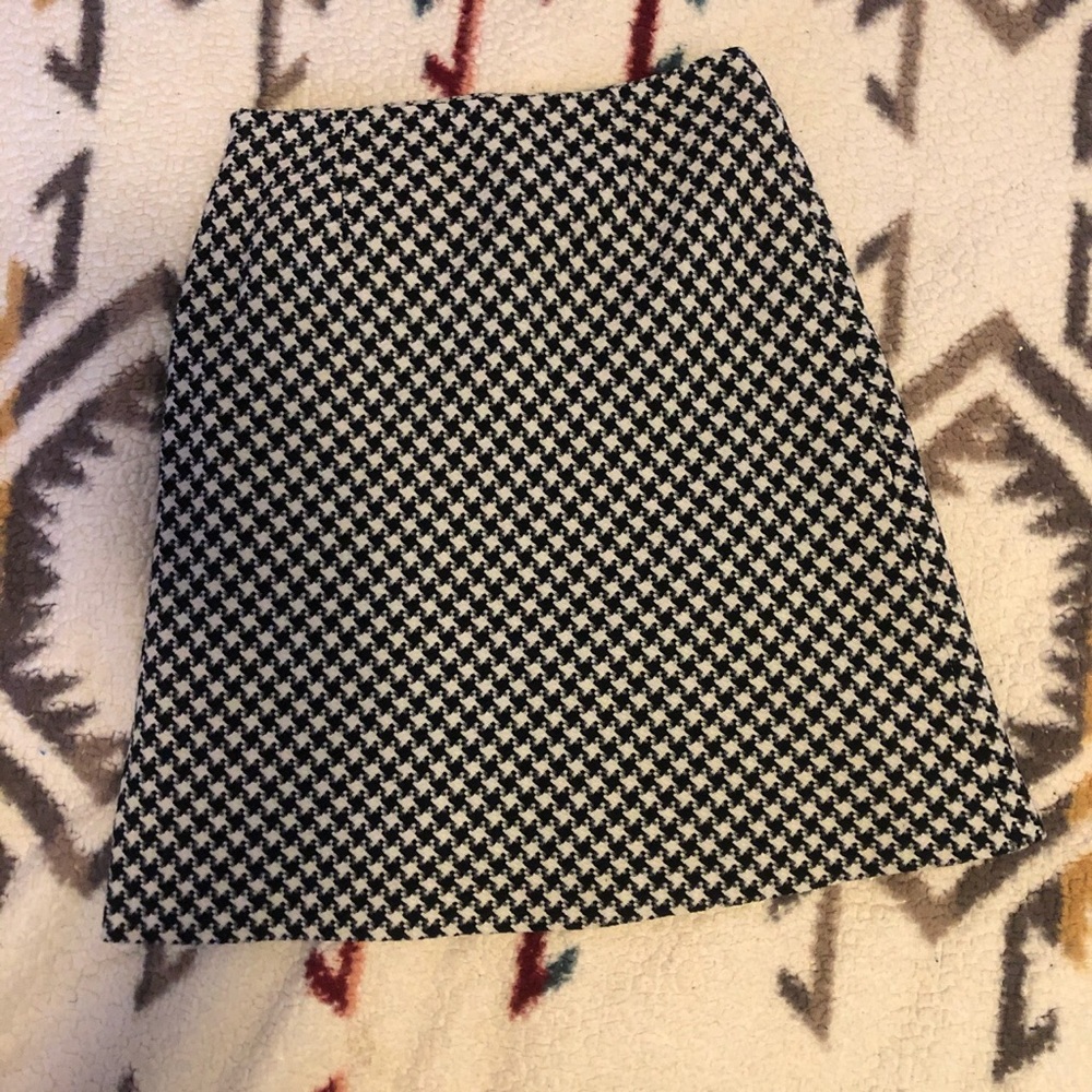 black and white patterned skirt